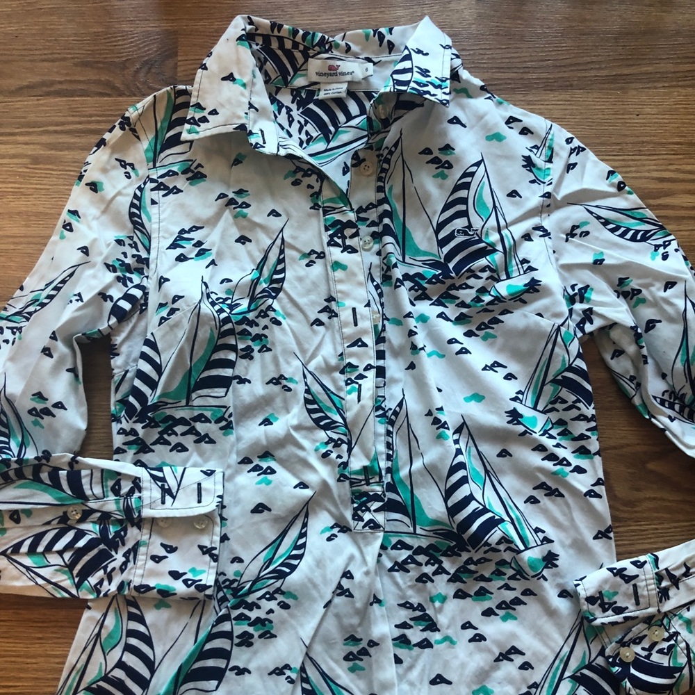 Women’s Vineyard Vines Top